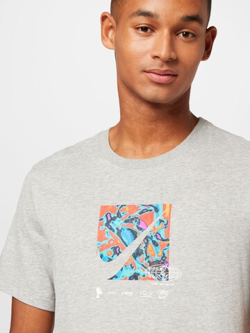 NIKE Funktionsshirt 'Wild Card' in Grau