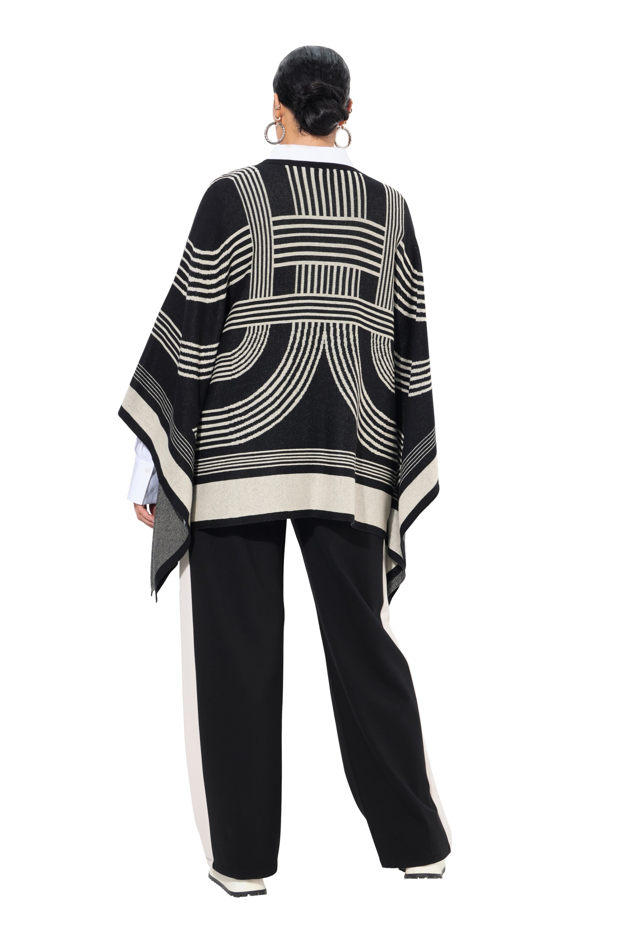 Ulla Popken Cape in Black