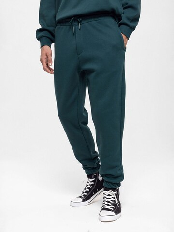 Antioch Tapered Trousers in Green