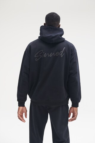 Sinned x ABOUT YOU Sweatshirt 'Timo' in Zwart