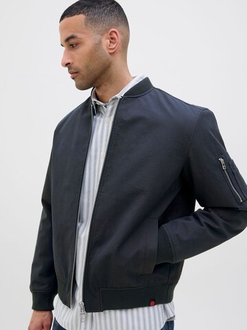 Veste mi-saison R.D.D. ROYAL DENIM DIVISION en rouge