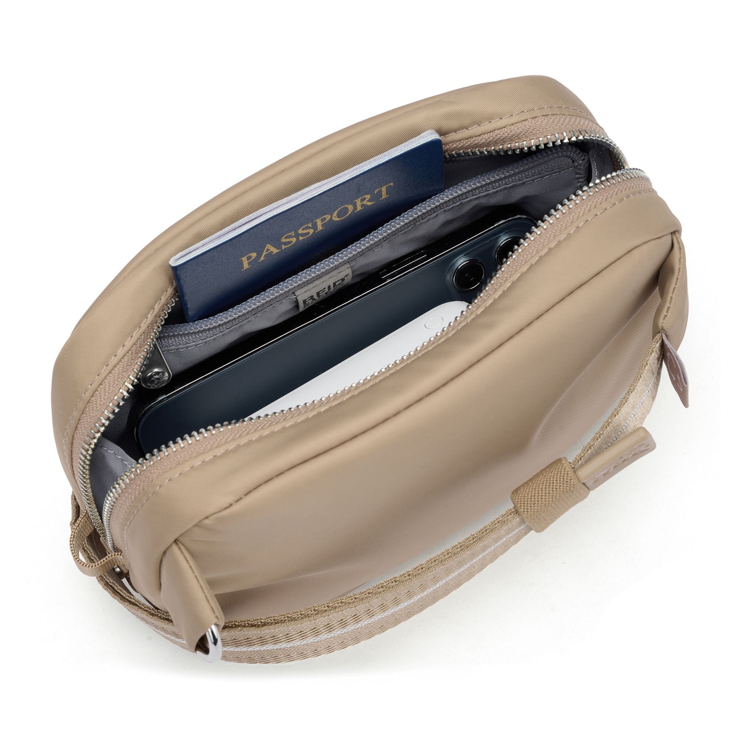 Pacsafe Umhängetasche in Braun