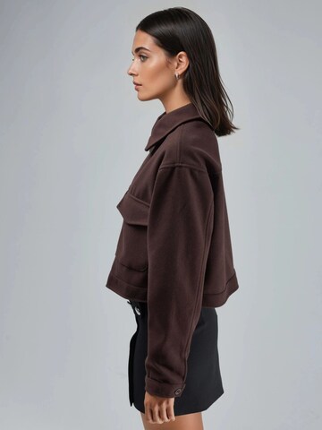 Busem Between-Season Jacket in Brown