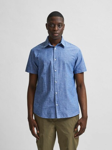 SELECTED HOMME Regular fit Button Up Shirt in Blue: front