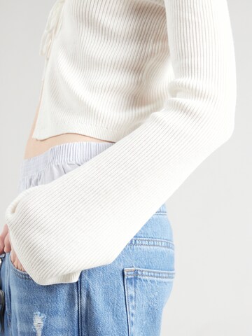 Cardigan Monki en blanc