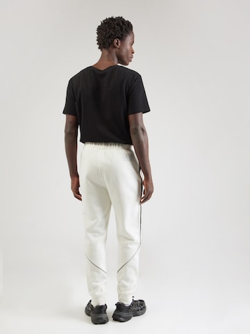Champion Authentic Athletic Apparel Tapered Παντελόνι σε λευκό