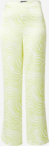 Wide leg Pantaloni de la Gina Tricot pe verde: față