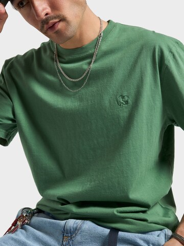 Maglietta ' ESSENTIAL ' di Trendsplant in verde