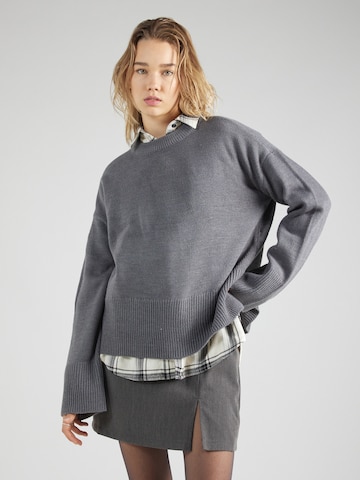 Pullover 'Merato' di mbym in grigio