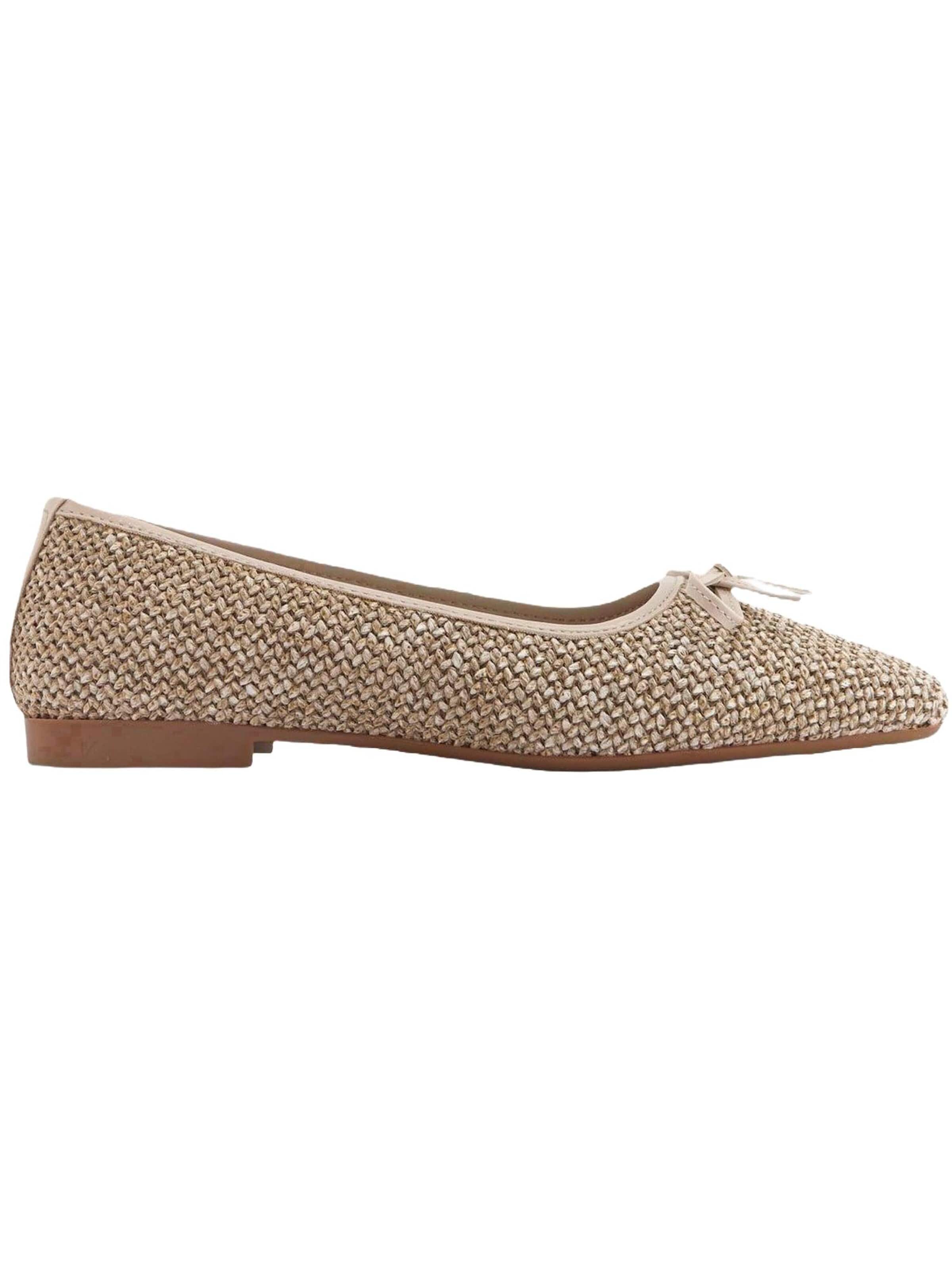 Ballerina con cinturino 'Fridah' di Limoya in beige