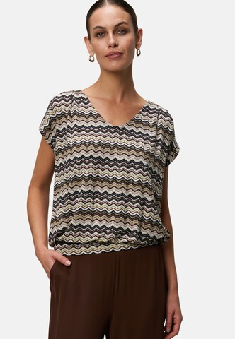 zero Shirt in Bruin: voorkant