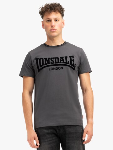 LONSDALE Футболка 'POTTERNEWTON' в Серый: спереди