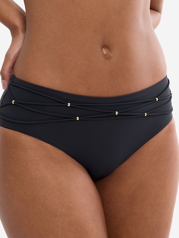TRIUMPH Bikinibroek ' Red Label Palina Love by the Sea ' in Zwart