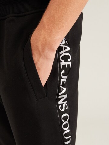 Versace Jeans Couture Tapered Hose in Schwarz
