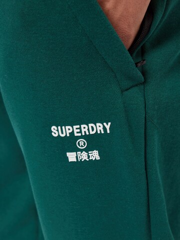 Effilé Pantalon de sport Superdry en vert