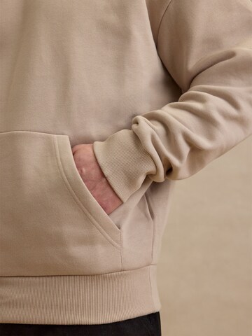 DAN FOX APPAREL Sweatshirt 'Malte' i beige