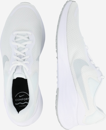 Chaussure de course 'Revolution 7' NIKE en blanc