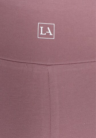 LASCANA Skinny Sporthose in Lila