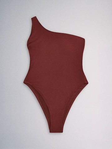 The Set T-shirt Badpak in Bruin