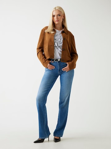 GUESS Between-Season Jacket in Brown