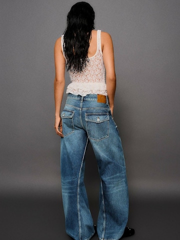 Barrel Jeans di Bershka in blu