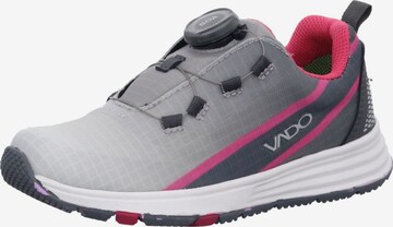 Vado Sneakers in Grey: front