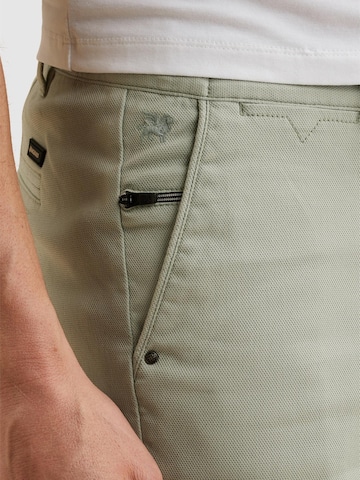 VANGUARD - regular Pantalón 'VANGUARD - V65 regular fit shorts' en verde