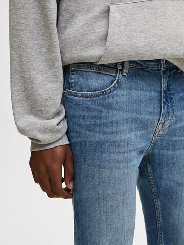 Pull&Bear Regular Jeans in Blauw