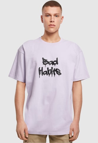 Merchcode Shirt 'Bad Habits' in Lila: voorkant