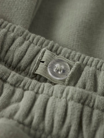 Lil'Atelier - Tapered Pantalón en verde