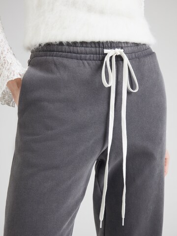 Monki Конический (Tapered) Штаны в Черный