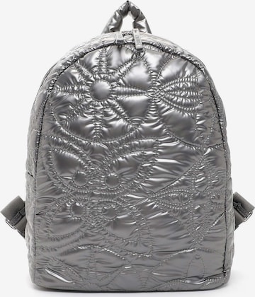 Suri Frey Backpack 'Sherry' in Silver: front