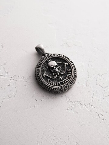 REYTEL - Colgante 'SAGITTARIUS. MEMENTO MORI' en plata: frente