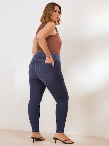 Skinny Jeggings di Friends Like These in blu