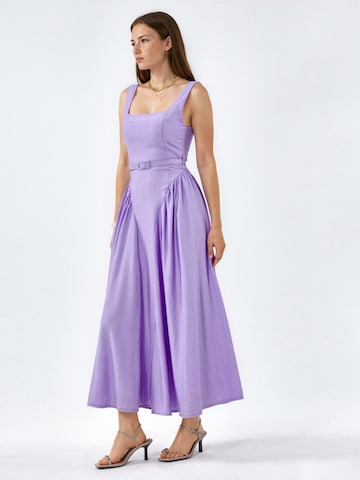 Robe Busem en violet