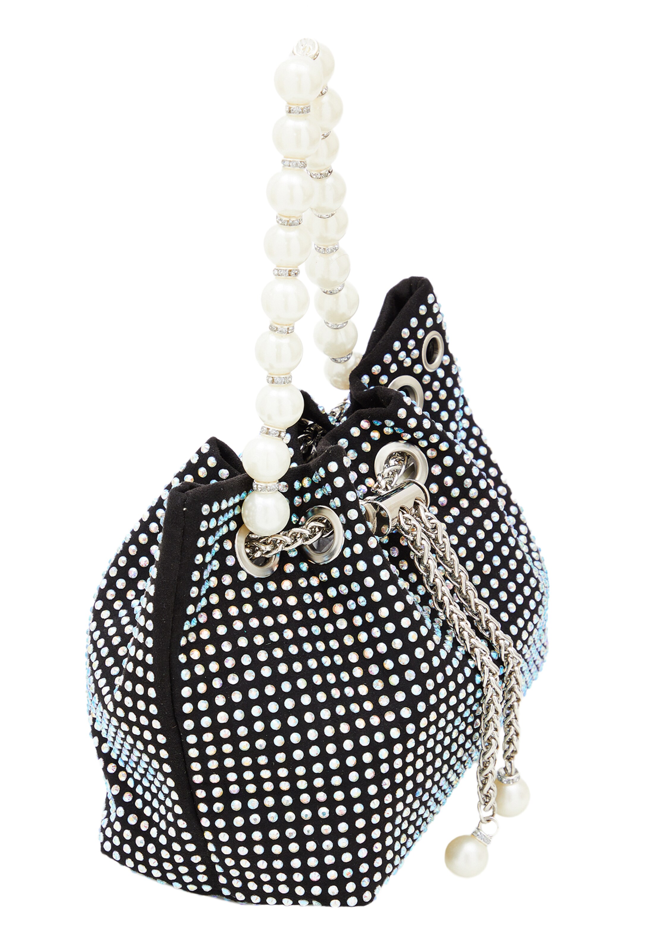 faina Buideltas in Zwart