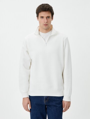 Koton Sweatshirt in White: front