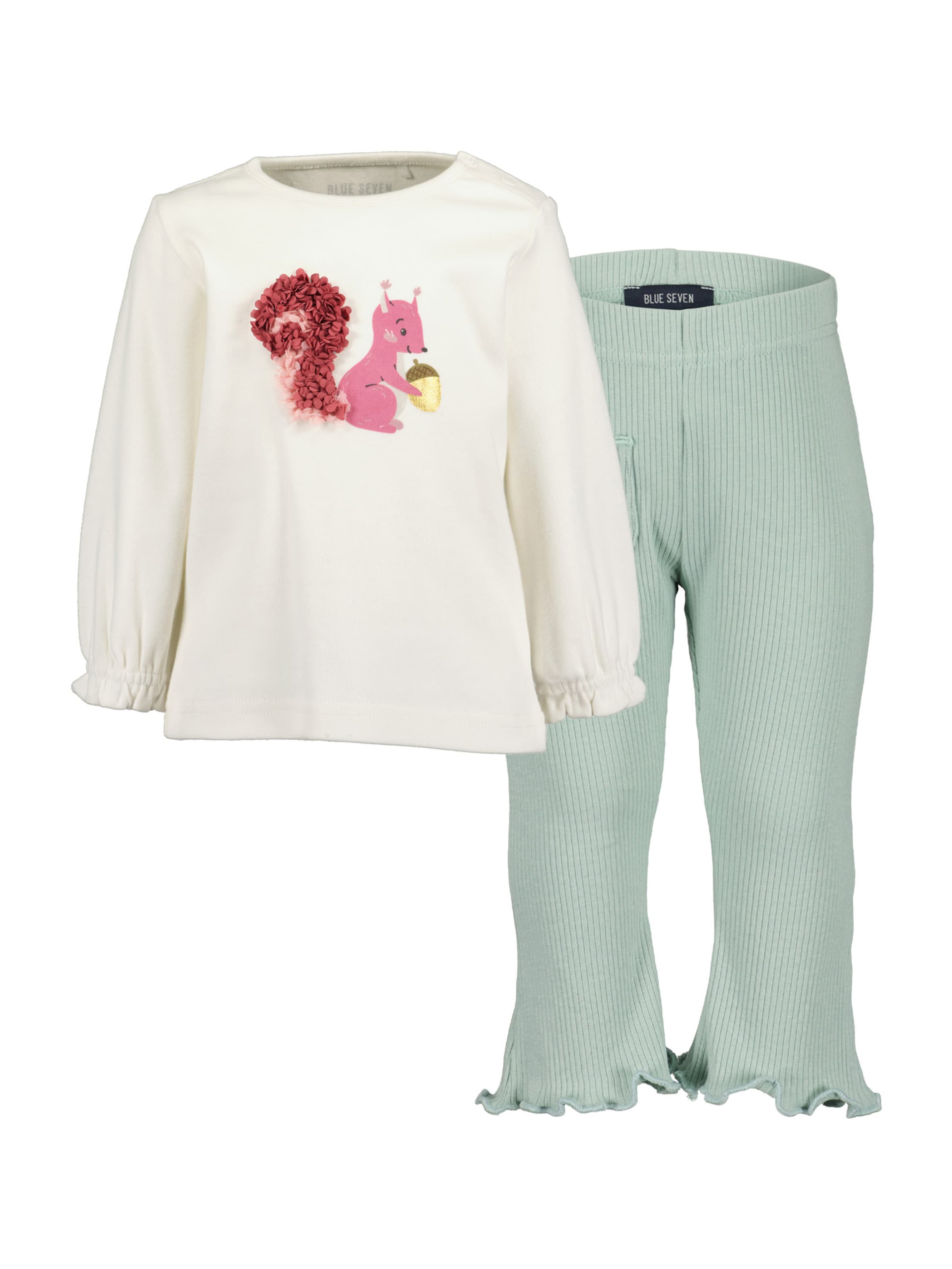 BLUE SEVEN Set in Green: front