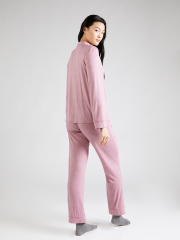 Pijama de la Women' Secret pe roz