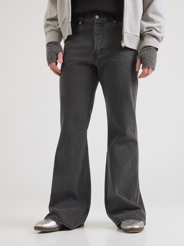 WEEKDAY Дънки Bootcut Дънки в черно: отпред