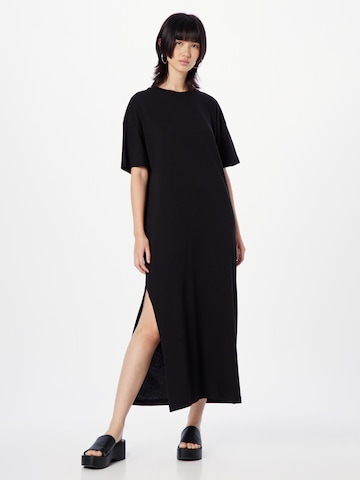 Monki - Vestido em preto: frente