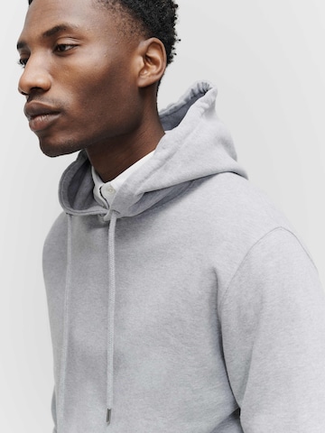 SANVT Sweatshirt 'The Hooded Sweatshirt' in Grau