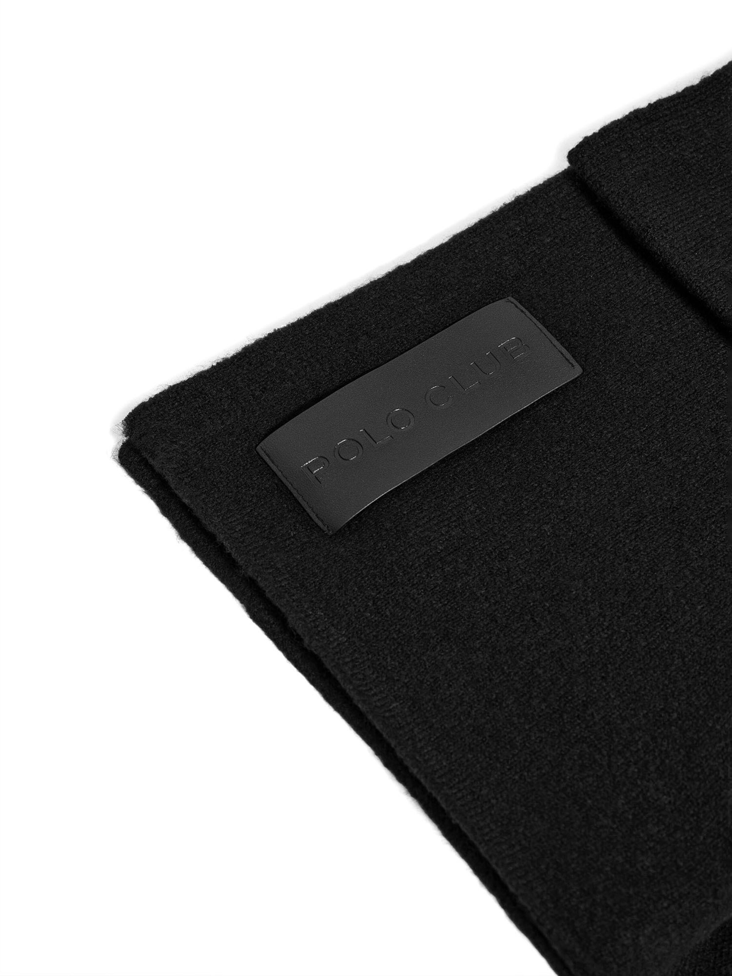 Polo Club Scarf in Black