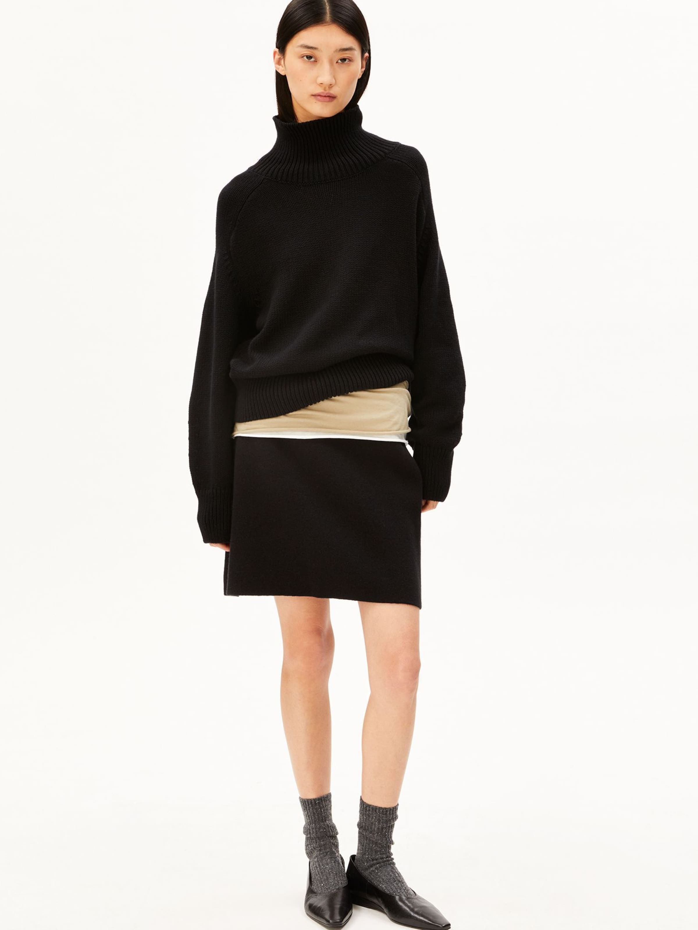 ARMEDANGELS Skirt in Black: front