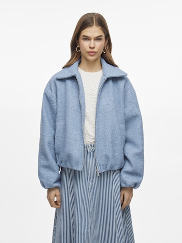 VILA Between-season jacket in Blue: front