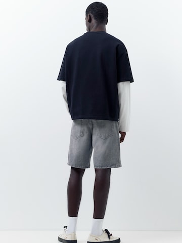 Pull&Bear Regular Shorts in Grau