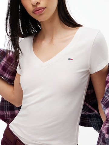 Tommy Jeans Μπλουζάκι σε λευκό