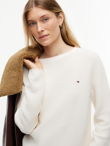 Pullover di TOMMY HILFIGER in giallo