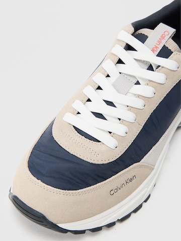 Calvin Klein Nizke superge | siva barva