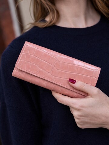 Cheval Firenze Wallet 'COSMO CROC' in Pink